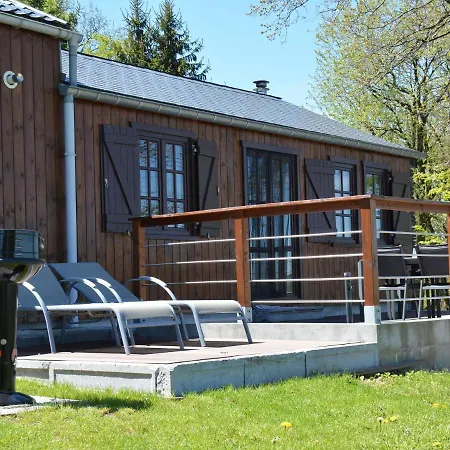 Spacious In With Garden
