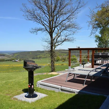Spacious In With Garden *